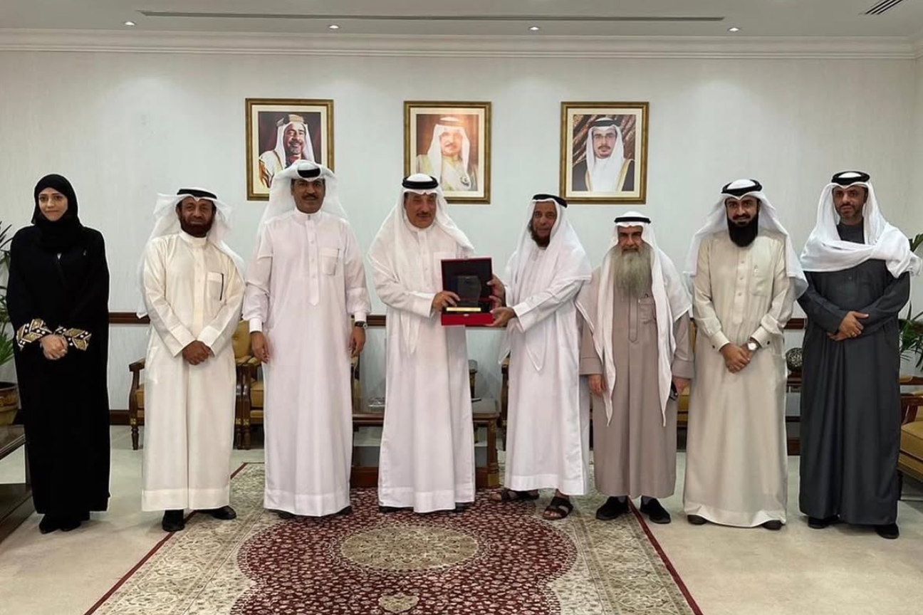 وفد من مركز تفاؤل للتربية الخاصة يزور وزير العمل والتنمية الاجتماعية